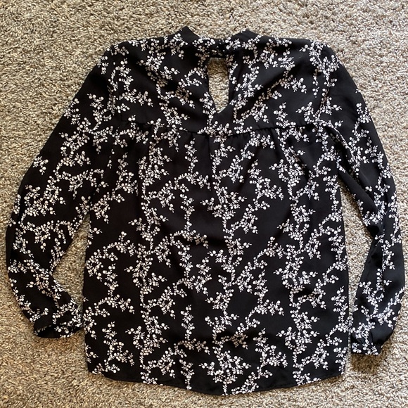 Jack by BB Dakota long sleeve cutout blouse - Picture 3 of 3